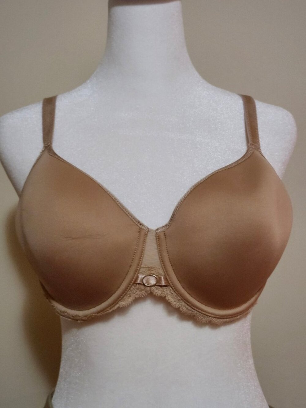 Chantelle Lightly Padded Bra 36D‎ in Beige/Nude